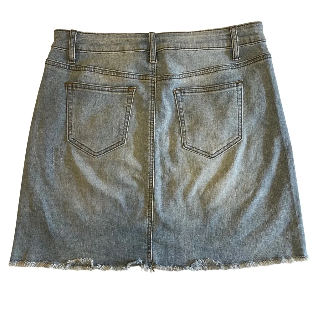 Versona Denim Mini Skirt Womens 29 Light Blue Distressed Raw‎ Hem Stretch Jean